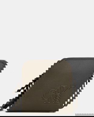 Calvin Klein borsetă