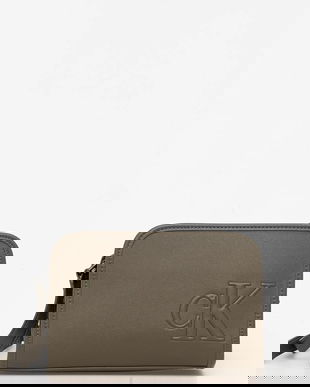 Calvin Klein borsetă