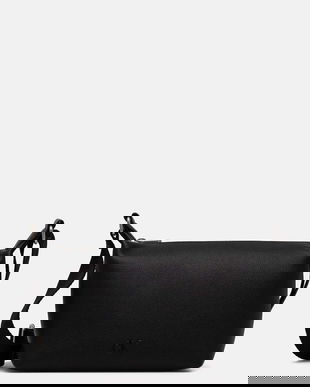 Calvin Klein Jeans poseta