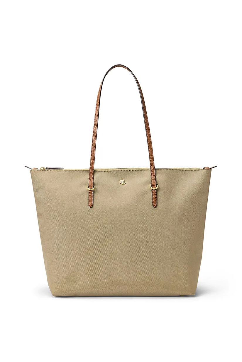 Lauren Ralph Lauren poseta