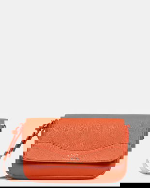 Armani Exchange poseta