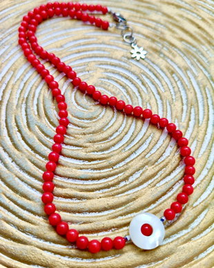 Colier MARTISOR CHOKER Coral rosu & sidef alb