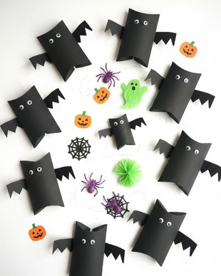 Cutiuțe liliac pentru Halloween