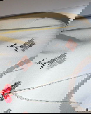 Bluza noua, tricotaj usor,  broderie pe fata,  colier cadou masura  54