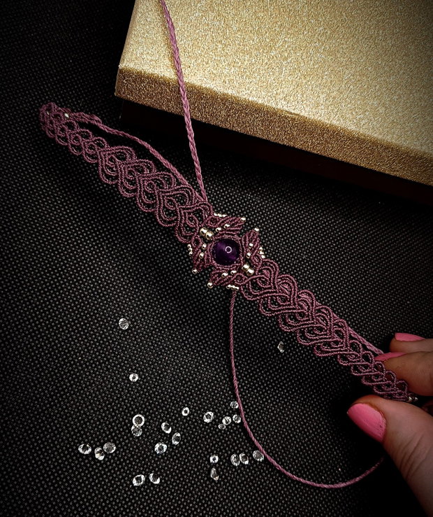 Choker frunze mov micromacrame cu ametist