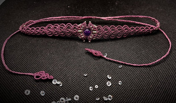 Choker frunze mov micromacrame cu ametist
