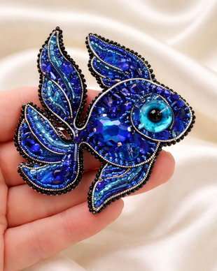 Rezervat Broșă  Goldy the Blue Fish