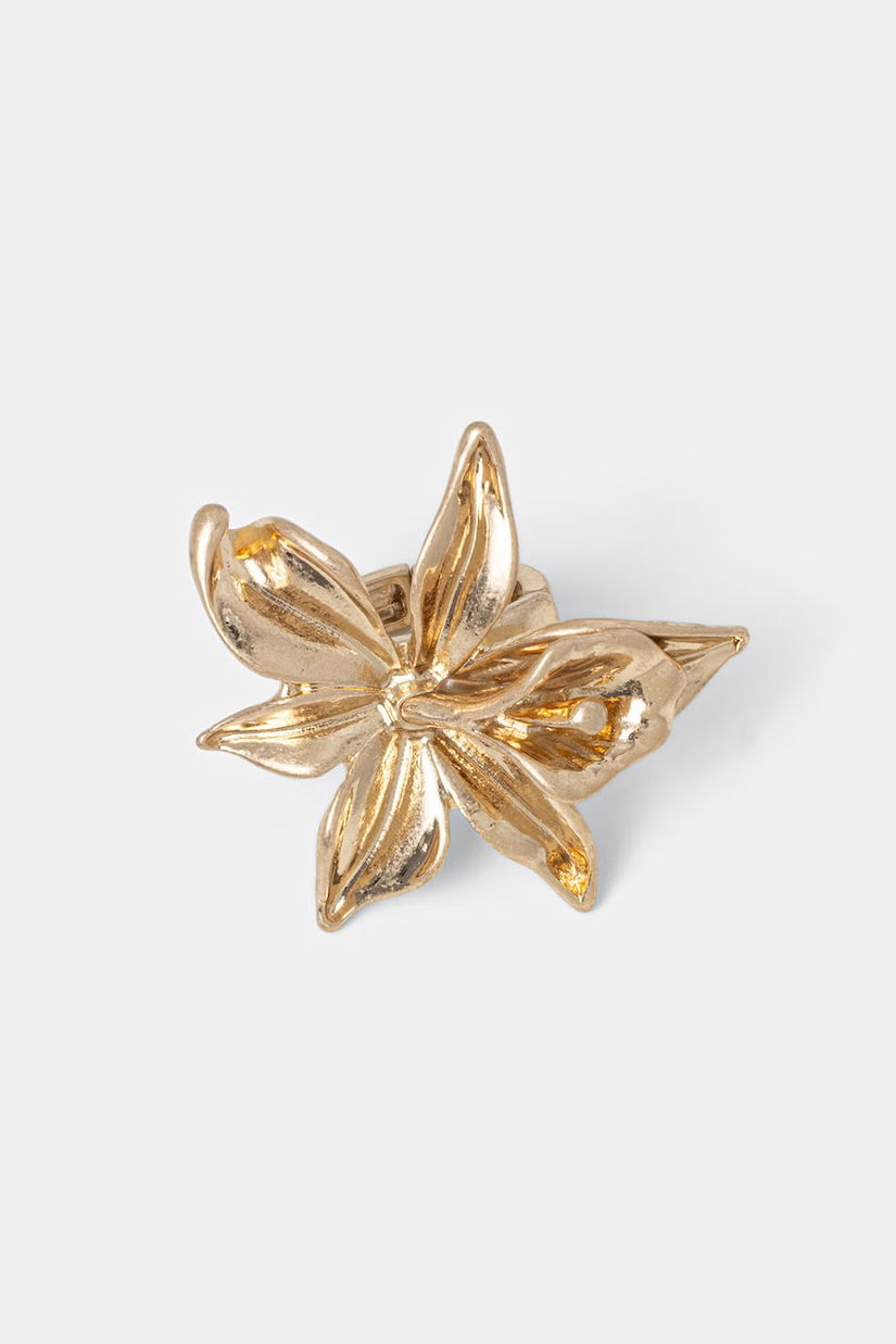 Lola Casademunt inel