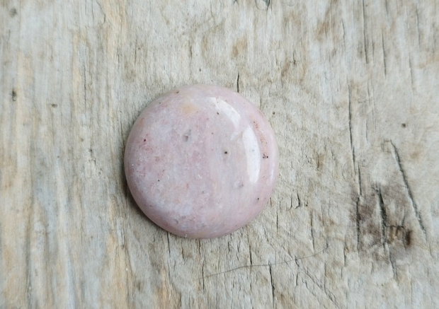 Cabochon rodonit roz prafuit, 30 mm