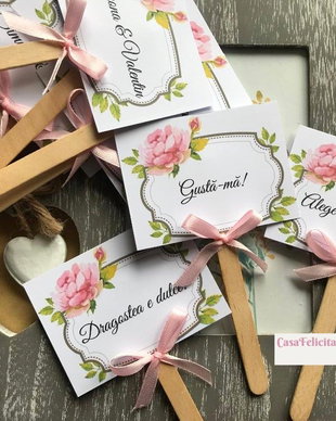 Propsuri pentru candy bar  design cu trandafiri roz