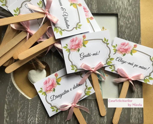 Propsuri pentru candy bar  design cu trandafiri roz