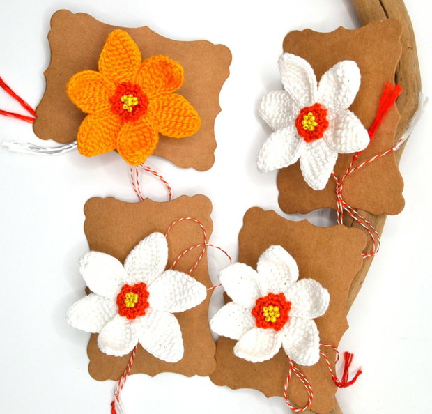 Brosa martisor narcisa crosetata