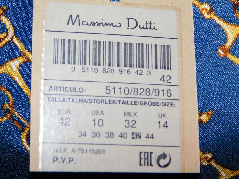 MASSIMO DUTTI, bluza noua, etichete atasate, colierul cu rosu, cadou