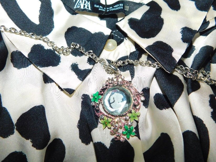 ZARA, bluza noua masura XL, etichete atasate, colier cadou