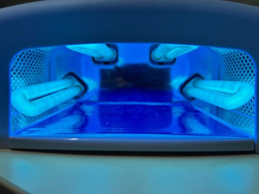 Lampa UV profesionala pentru manichiura