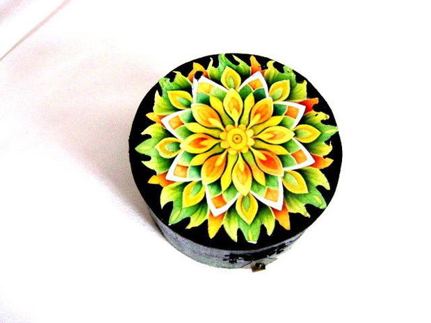 Cutie din lemn cu mandala 51130