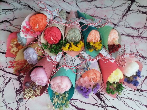 Mărțișoare handmade parfumate bujori mici delicați și unici!