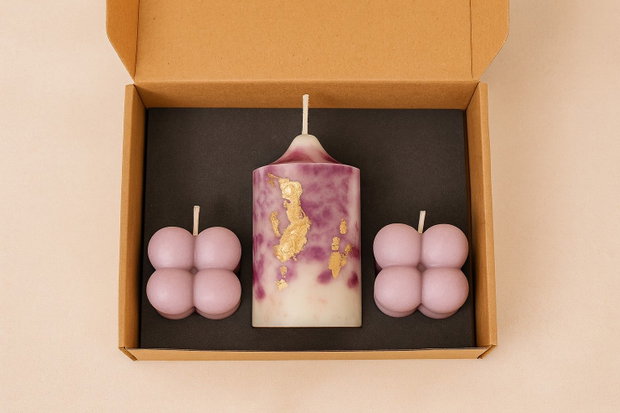 Amethyst Glow set lumânări decorative din ceară de soia cu accente aurii