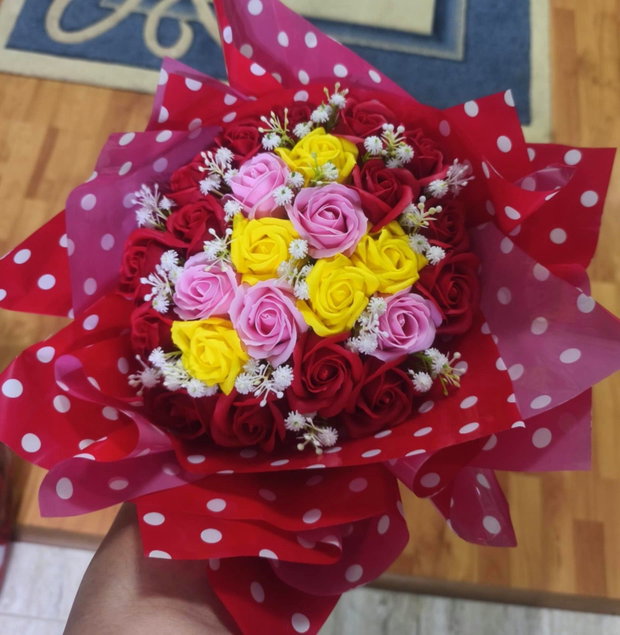 Buchet 25 trandafiri