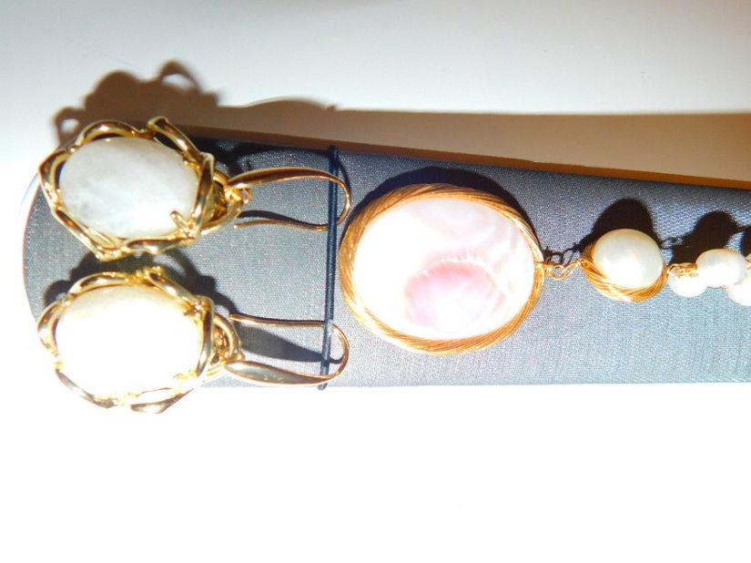 Colier nou Stauer SUA, perle cultura, cercei noi  masivi, superbi,  cadou