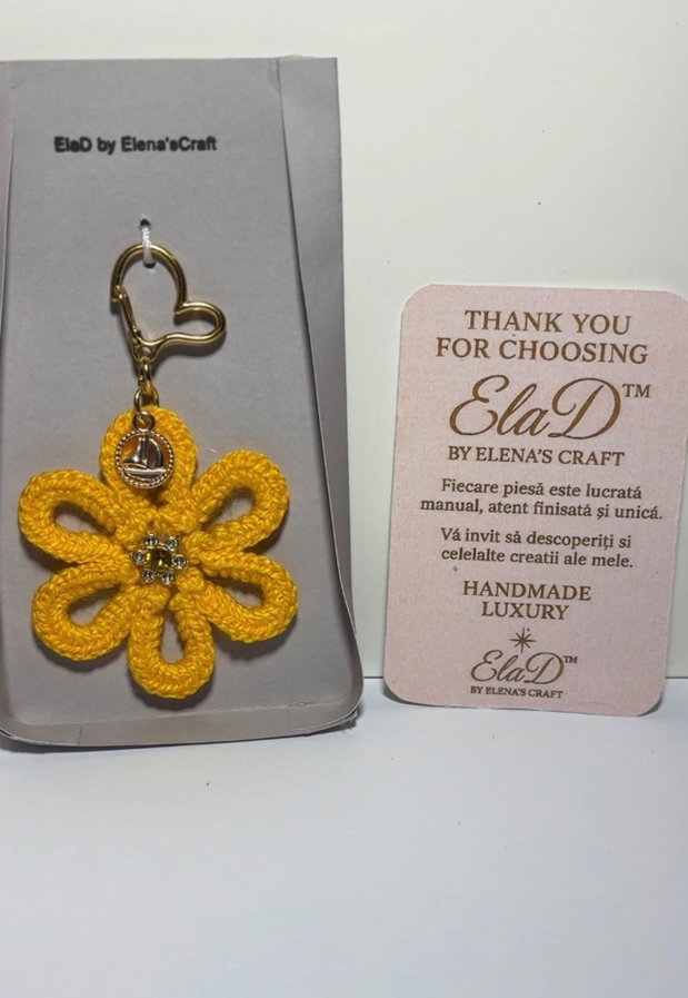 Breloc floare croșetată handmade galben ElaD by Elenas Craft
