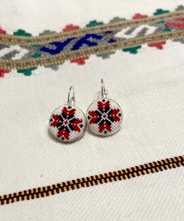 Cercei cu broderie manuala - traditional