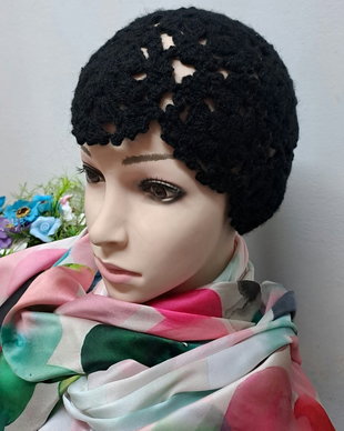 Căciulă neagra