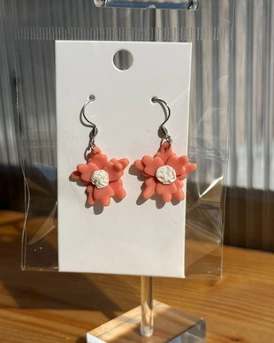 Cercei handmade florali roz coral