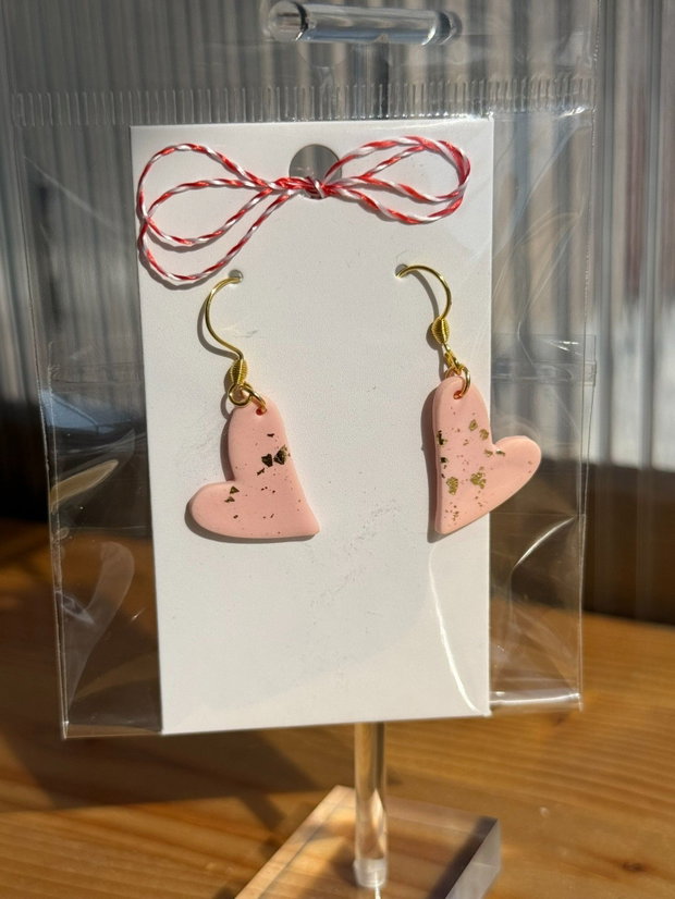 Cercei handmade inimioare roz