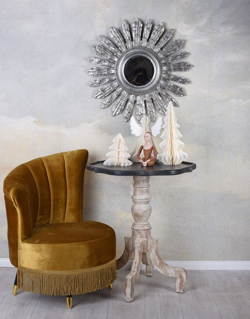 Oglinda soare cu o rama argintie