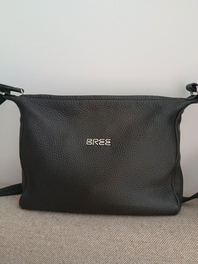 Geanta Bree din piele naturala