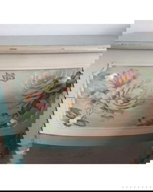 Comoda din lemn masiv bleu cu flori