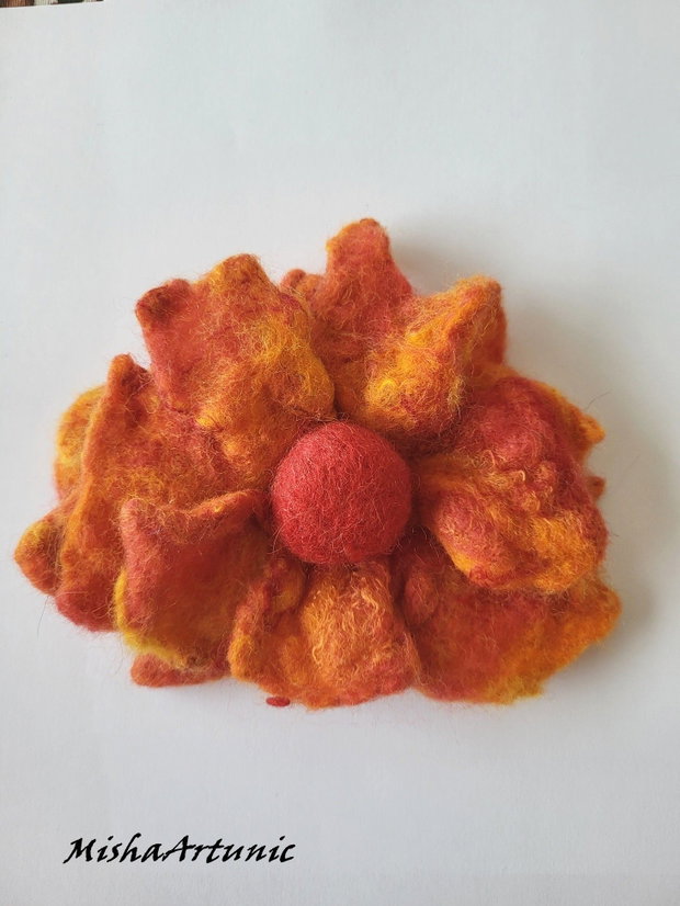 Floare impaslita - Brosa/ Clema