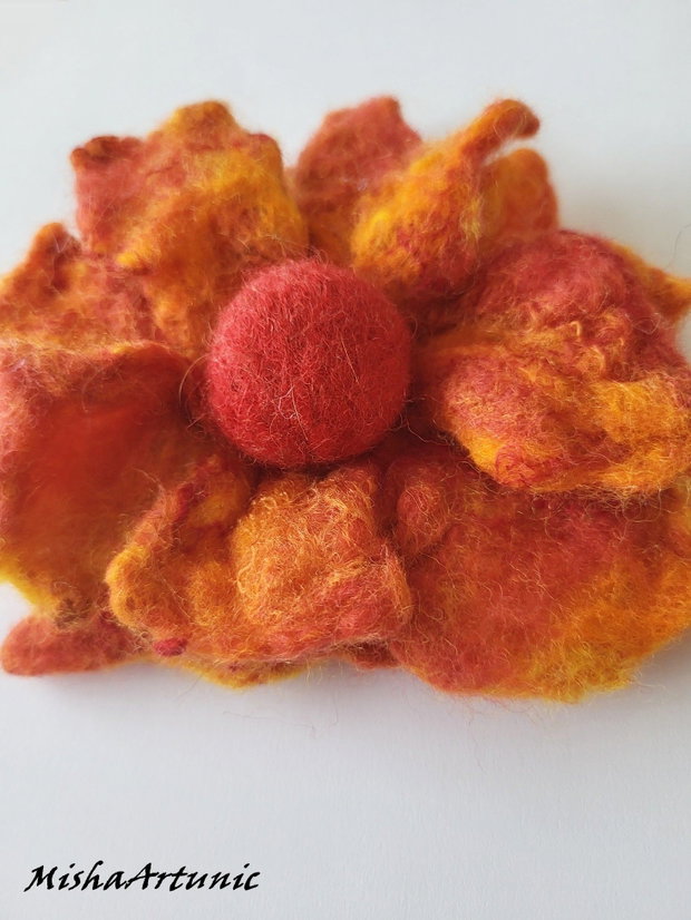 Floare impaslita - Brosa/ Clema