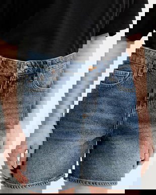 Armani Exchange pantaloni scurți de damă din denim