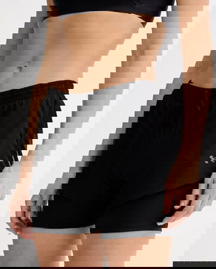 Under Armour pantaloni scurți sport femeiești Velociti