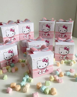 Cutii mărturii botez fetițe Hello KItty