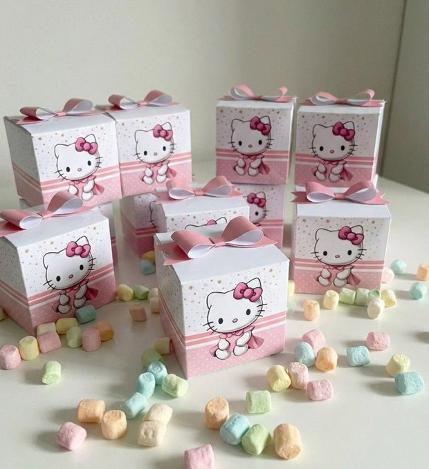 Cutii mărturii botez fetițe Hello KItty