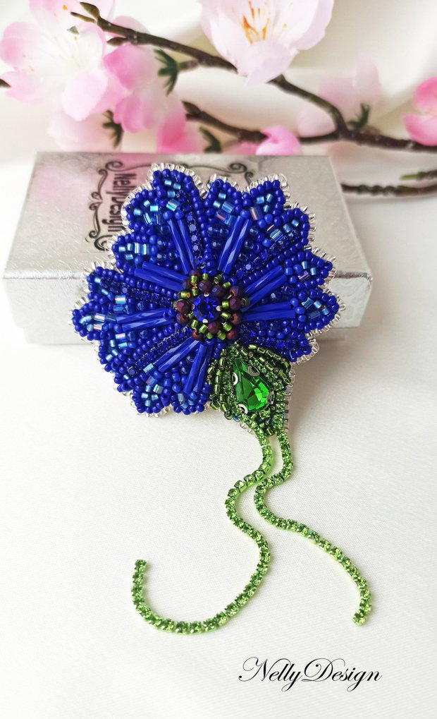 Rezervat - Brosa broderie manuala