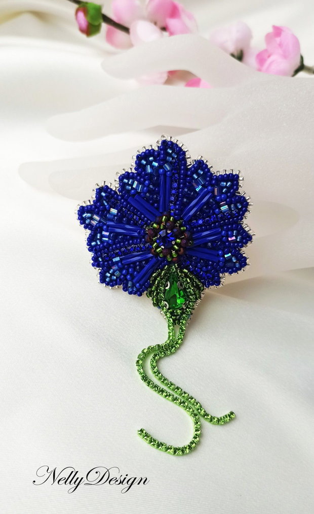 Rezervat - Brosa broderie manuala