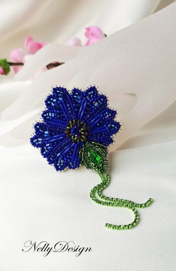 Rezervat - Brosa broderie manuala