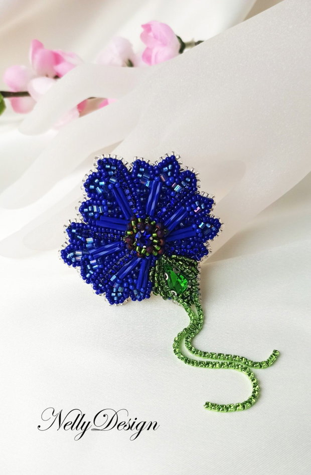 Rezervat - Brosa broderie manuala