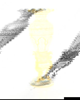 Vaza mare din portelan Craquele cu decoratiuni din bronz