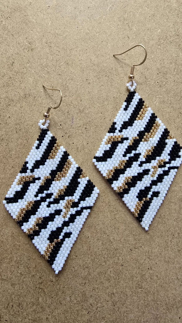 Cercei handmade Zebra Gold