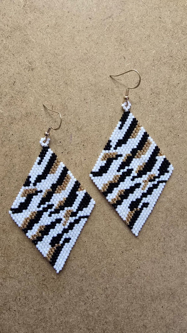 Cercei handmade Zebra Gold