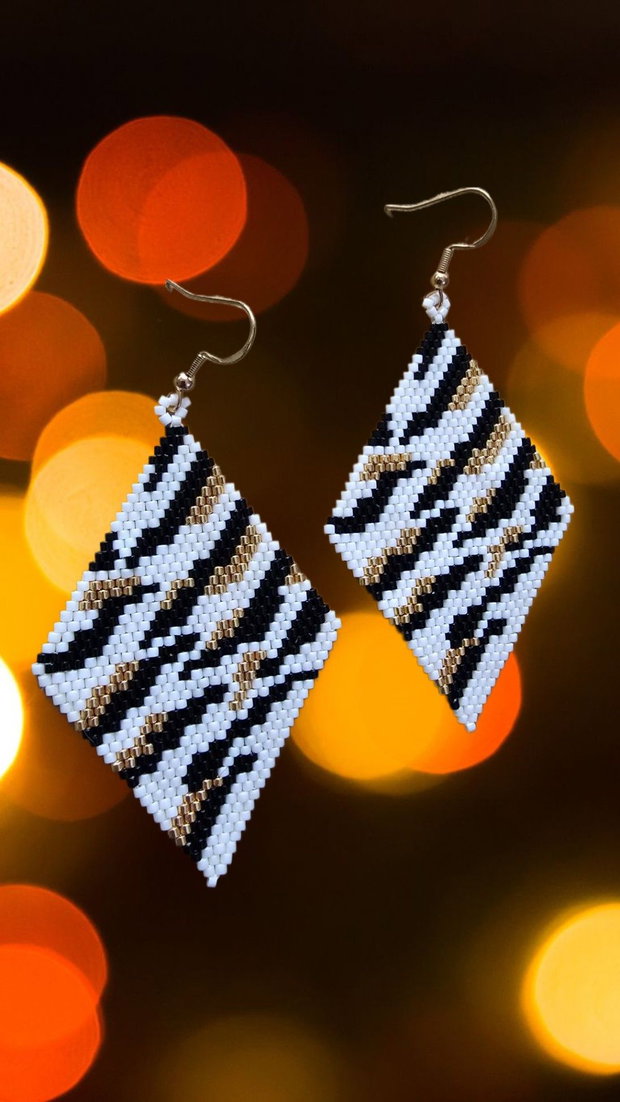 Cercei handmade Zebra Gold