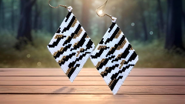 Cercei handmade Zebra Gold