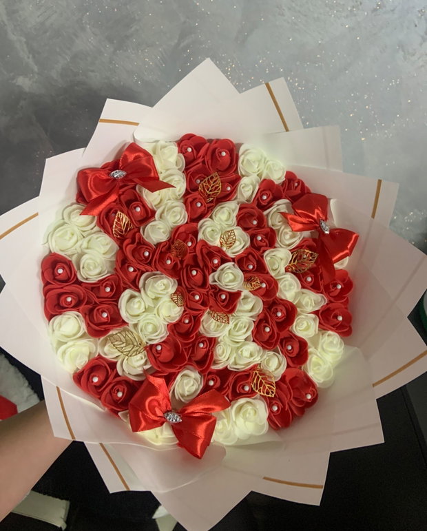 Buchet trandafiri