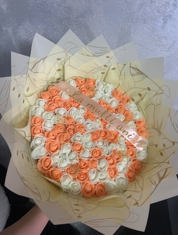 Buchet trandafiri