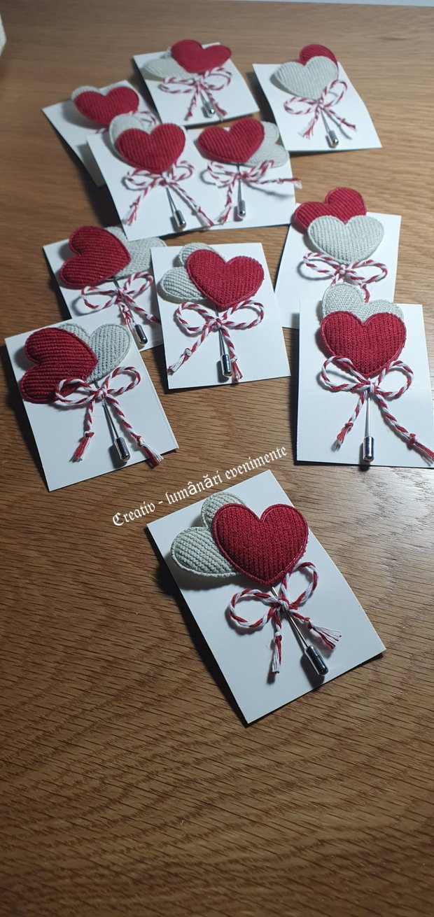 Mărțișoare tip-broșă, handmade, cu pin lung